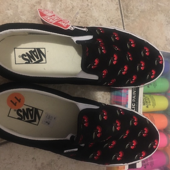 Cherry Poppers 🍒 Vans - Picture 3 of 3